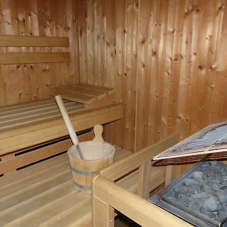 Guest house Gastehaus Alpenland Tux