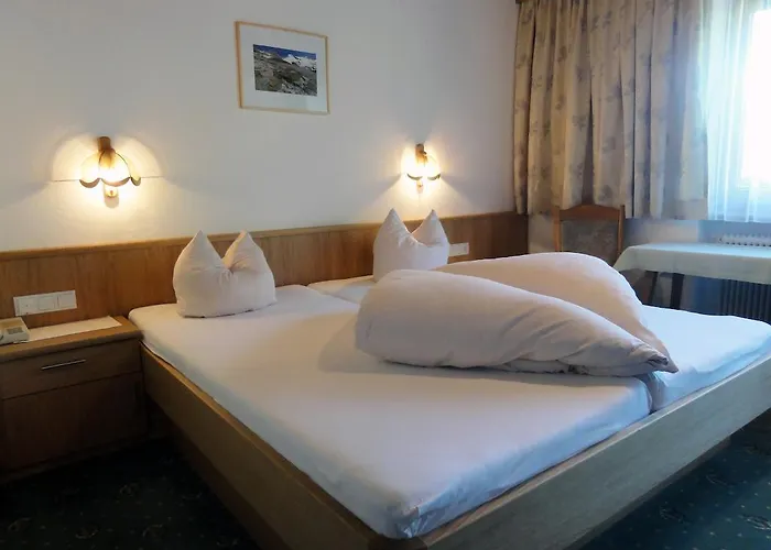 Gaestehaus Alpenland Tux